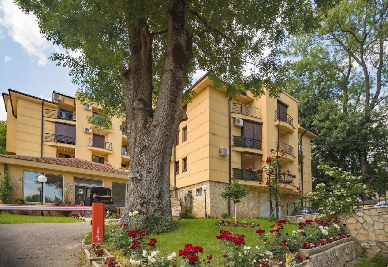 Apartman Modena Lux วรินรัชกา บานยา ภายนอก รูปภาพ